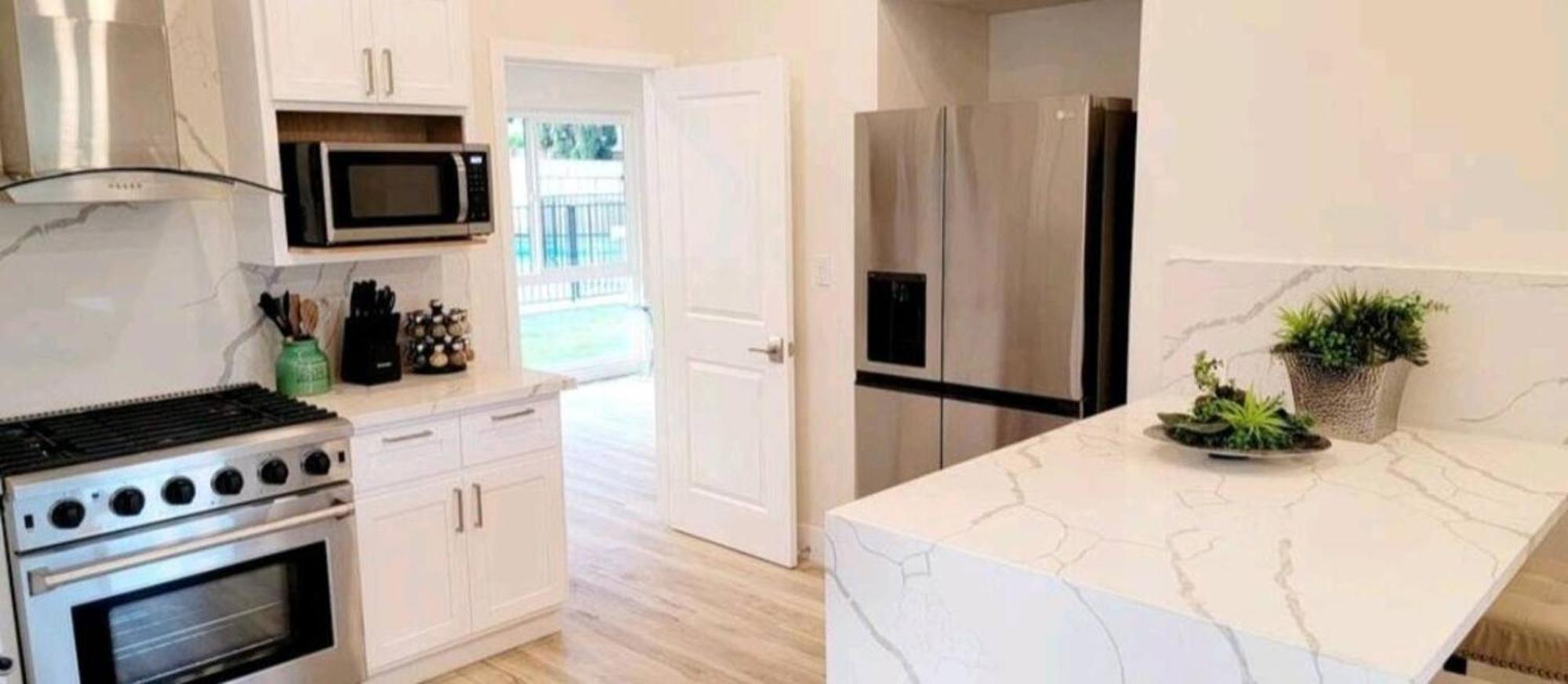 洛杉矶Spacious 4Bed 2Bath, Gated Pool, Wi-Fi, Garage别墅 外观 照片