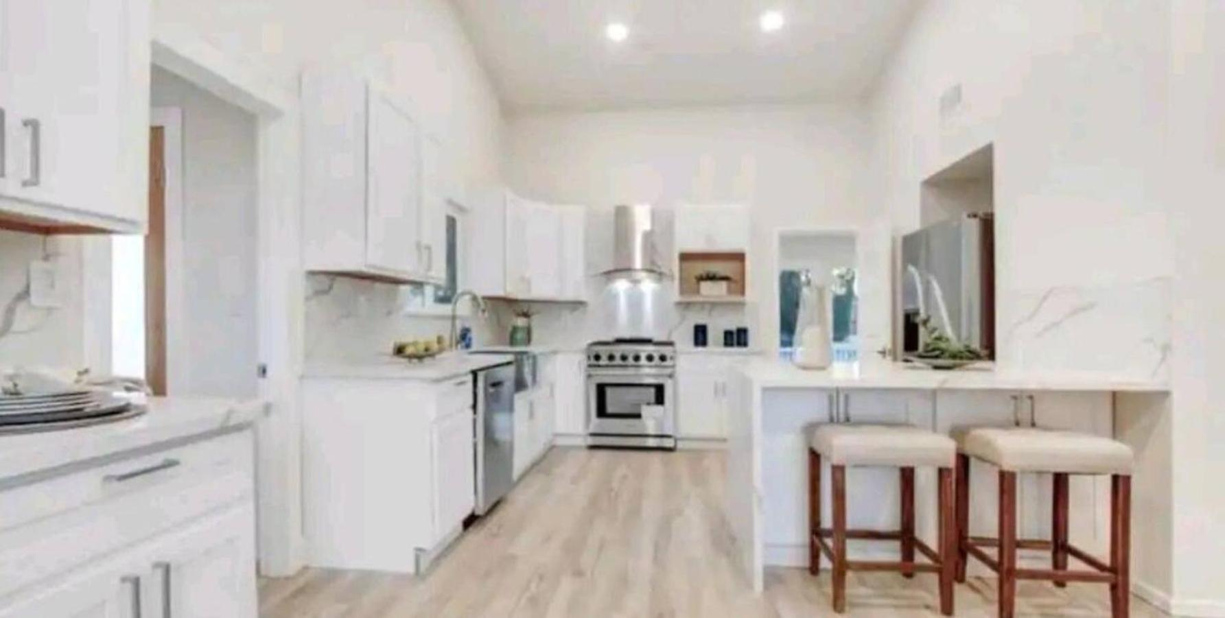 洛杉矶Spacious 4Bed 2Bath, Gated Pool, Wi-Fi, Garage别墅 外观 照片