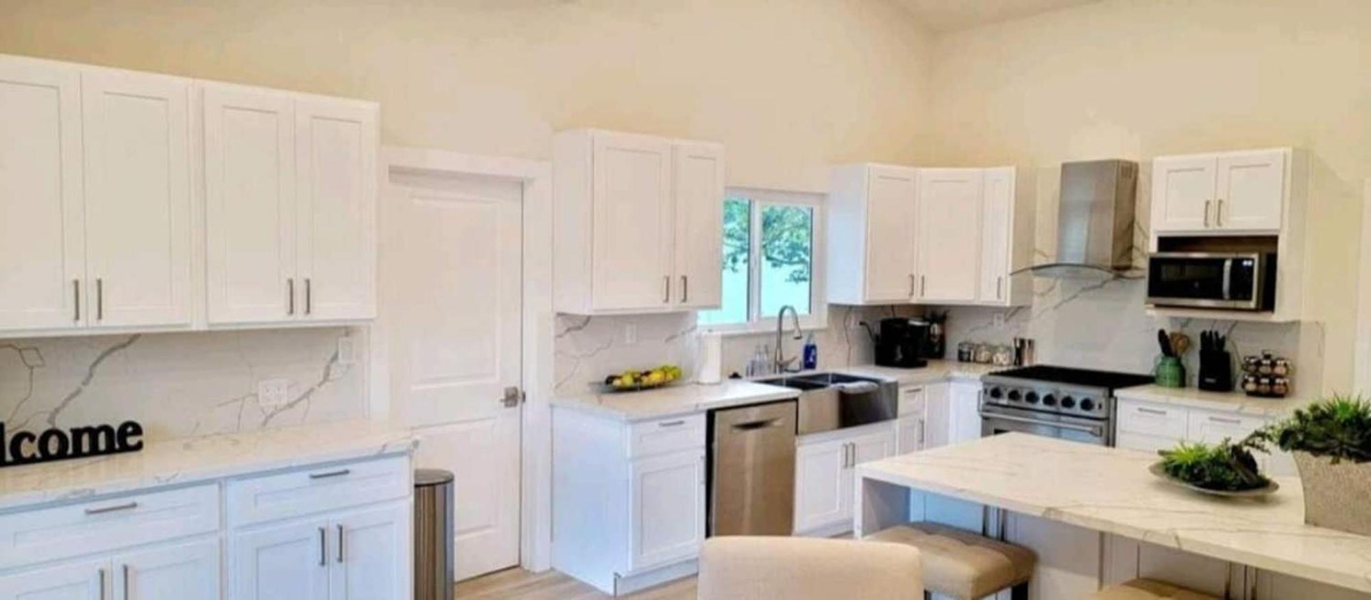 洛杉矶Spacious 4Bed 2Bath, Gated Pool, Wi-Fi, Garage别墅 外观 照片